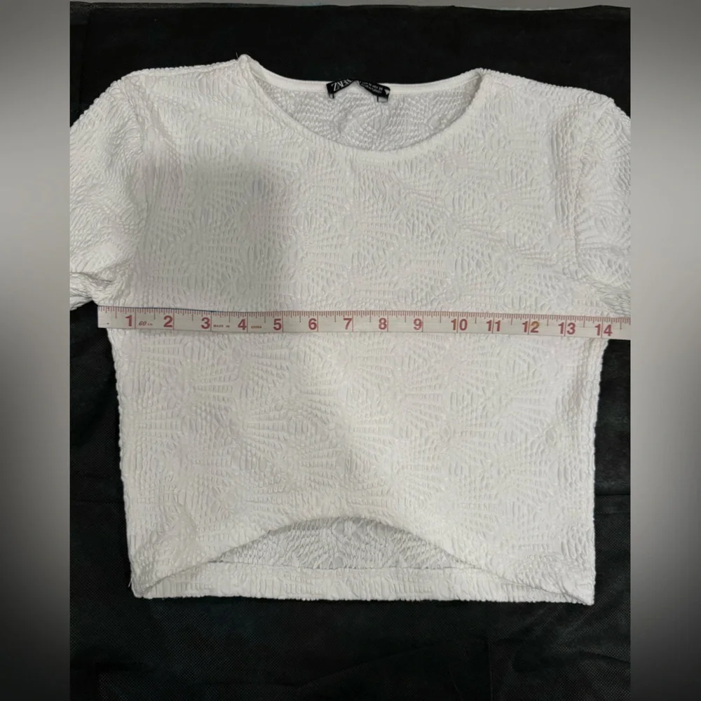 🔥Zara Crop Top White Sz S 90’s🔥